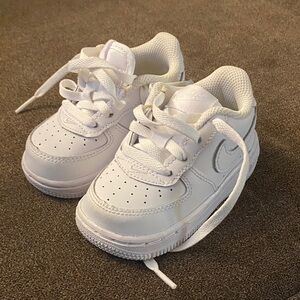 Nike Toddler 5C White Sneakers
